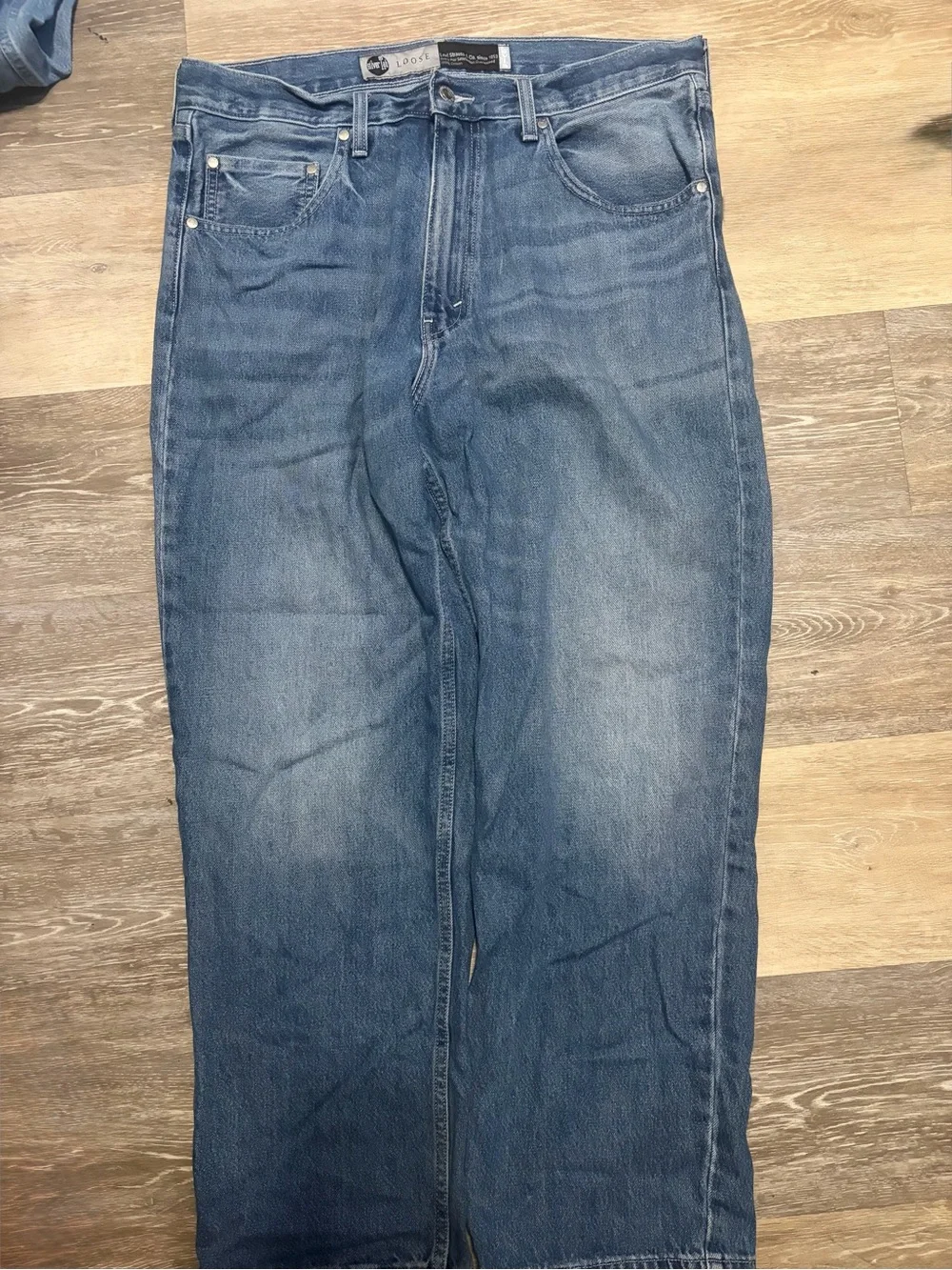 Vintage Levi Silver Tab Medium Blue Wash Loose Jeans